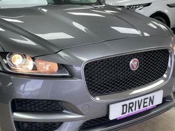JAGUAR F-PACE 2.0 D180 Prestige SUV 5dr Diesel Auto AWD Euro 6 (s/s) (180 ps)