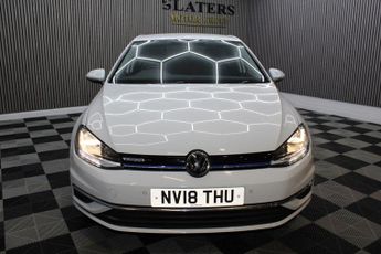 VOLKSWAGEN GOLF 1.5 TSI EVO BlueMotion Tech SE Nav Hatchback 5dr Petrol DSG Euro