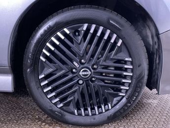 NISSAN LEAF 39kWh N-Connecta Hatchback 5dr Electric Auto (150 ps)