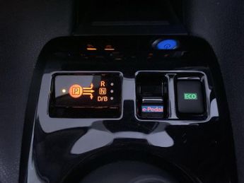 NISSAN LEAF 39kWh N-Connecta Hatchback 5dr Electric Auto (150 ps)