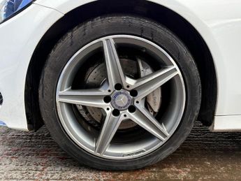 MERCEDES-BENZ C-CLASS 1.6 C200d AMG Line Saloon 4dr Diesel G-Tronic+ Euro 6 (s/s) (136