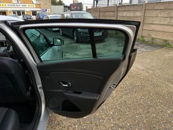 RENAULT MEGANE 1.2 TCe GT Line Nav Hatchback 5dr Petrol Auto Euro 6 (130 ps)