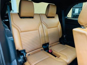 LAND ROVER DISCOVERY 3.0 SD V6 HSE Luxury SUV 5dr Diesel Auto 4WD Euro 6 (s/s) (306 p