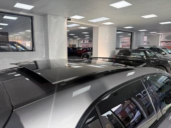 MERCEDES-BENZ A-CLASS 2.0 A35 AMG (Premium Plus) Hatchback 5dr Petrol 7G-DCT 4MATIC Eu