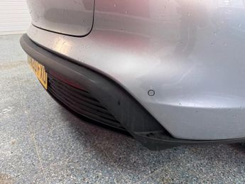 PORSCHE TAYCAN Performance Plus 93.4kWh 4S Saloon 4dr Electric Auto 4WD (571 ps