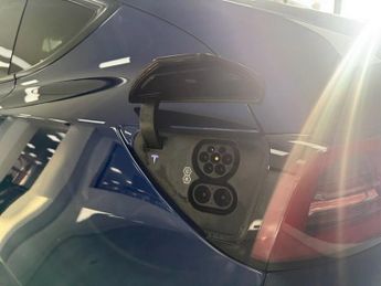 TESLA MODEL Y (Dual Motor) Long Range SUV 5dr Electric Auto 4WDE (384 bhp)