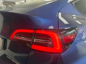 TESLA MODEL Y (Dual Motor) Long Range SUV 5dr Electric Auto 4WDE (384 bhp)