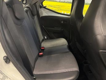 TOYOTA AYGO 1.0 VVT-i x-pression x-wave 5 Door Petrol Silver x-shift Low Tax