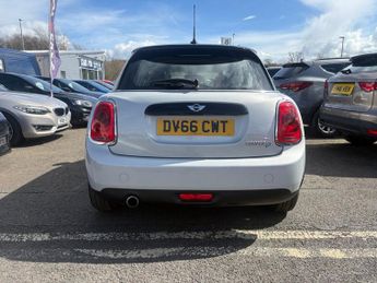 MINI HATCH 1.5 Cooper D Hatchback 5dr Diesel Manual Euro 6 (s/s) (116 ps)
