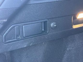 FORD FOCUS 1.0T EcoBoost MHEV ST-Line X Estate 5dr Petrol Hybrid DCT Euro 6