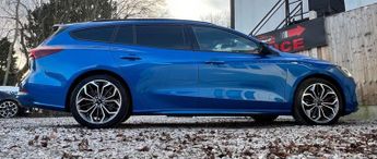 FORD FOCUS 1.0T EcoBoost MHEV ST-Line X Estate 5dr Petrol Hybrid DCT Euro 6