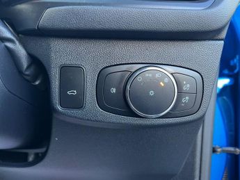 FORD FOCUS 1.0T EcoBoost MHEV ST-Line X Estate 5dr Petrol Hybrid DCT Euro 6