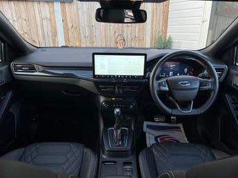 FORD FOCUS 1.0T EcoBoost MHEV ST-Line X Estate 5dr Petrol Hybrid DCT Euro 6