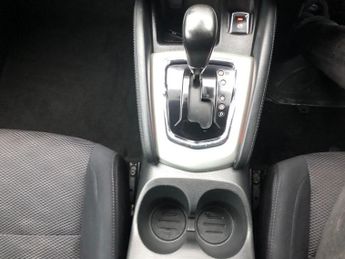 NISSAN QASHQAI 1.6 dCi N-Connecta SUV 5dr Diesel XTRON 2WD Euro 6 (s/s) (130 ps