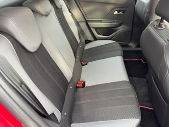 VAUXHALL MOKKA ELECTRIC 50kWh Design SUV 5dr Electric Auto 