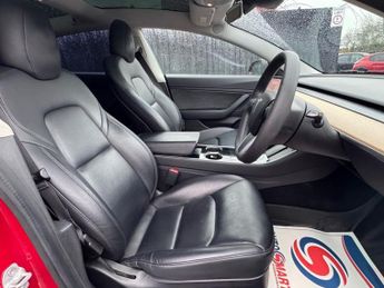 TESLA Model 3 (Dual Motor) Performance Saloon 4dr Electric Auto 4WDE (Performa