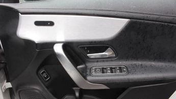 MERCEDES-BENZ CLA 1.3 CLA200 AMG Line Coupe 4dr Petrol 7G-DCT Euro 6 (s/s) (163 ps