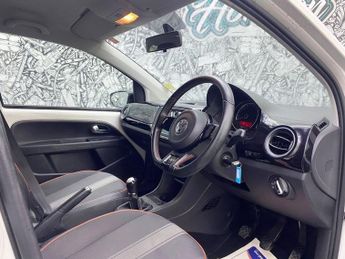 VOLKSWAGEN UP! 1.0 Groove up! Hatchback 5dr Petrol Manual Euro 5 (75 ps)