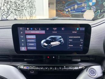 FIAT 500E 42kWh Icon Hatchback 3dr Electric Auto (118 ps)