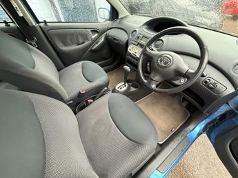 TOYOTA YARIS 1.3 VVT-i T Spirit Hatchback 5dr Petrol Automatic (150 g/km, 85 