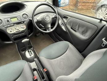 TOYOTA YARIS 1.3 VVT-i T Spirit Hatchback 5dr Petrol Automatic (150 g/km, 85 