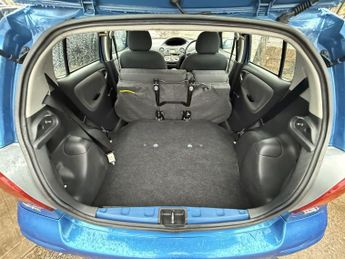 TOYOTA YARIS 1.3 VVT-i T Spirit Hatchback 5dr Petrol Automatic (150 g/km, 85 