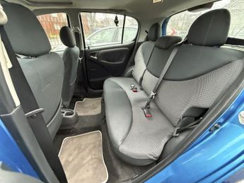 TOYOTA YARIS 1.3 VVT-i T Spirit Hatchback 5dr Petrol Automatic (150 g/km, 85 