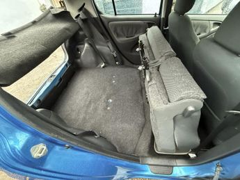 TOYOTA YARIS 1.3 VVT-i T Spirit Hatchback 5dr Petrol Automatic (150 g/km, 85 