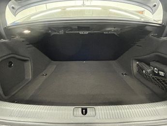 AUDI A4 2.0 TDI S line Saloon 4dr Diesel S Tronic Euro 6 (s/s) (150 ps)