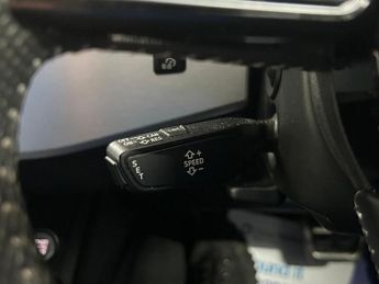 AUDI A4 2.0 TDI S line Saloon 4dr Diesel S Tronic Euro 6 (s/s) (150 ps)