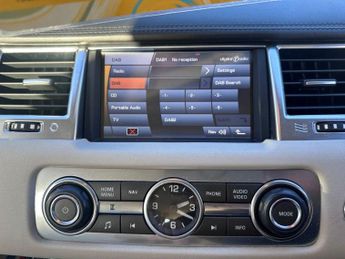 LAND ROVER RANGE ROVER SPORT 3.0 TD V6 HSE SUV 5dr Diesel CommandShift 4WD Euro 5 (245 ps)