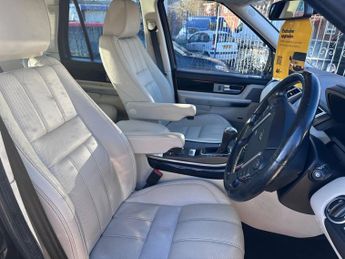 LAND ROVER RANGE ROVER SPORT 3.0 TD V6 HSE SUV 5dr Diesel CommandShift 4WD Euro 5 (245 ps)