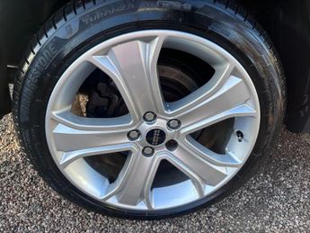 LAND ROVER RANGE ROVER SPORT 3.0 TD V6 HSE SUV 5dr Diesel CommandShift 4WD Euro 5 (245 ps)