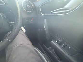 AUDI A1 1.4 TFSI CoD S line Sportback 5dr Petrol S Tronic Euro 6 (s/s) (