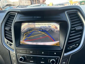 HYUNDAI SANTA FE 2.2 CRDi Blue Drive Premium SE SUV 5dr Diesel Auto 4WD Euro 6 (s