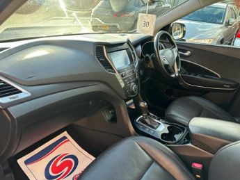 HYUNDAI SANTA FE 2.2 CRDi Blue Drive Premium SE SUV 5dr Diesel Auto 4WD Euro 6 (s