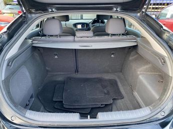 HYUNDAI IONIQ 1.6 h-GDi Premium Hatchback 5dr Petrol Hybrid DCT Euro 6 (s/s) (