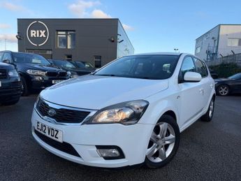 Kia Ceed 1.6 CRDi 2 Hatchback 5dr Diesel Manual-GREAT SERVICE HISTORY-CRU