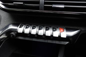 PEUGEOT 5008 1.5 BlueHDi Allure SUV 5dr Diesel EAT Euro 6 (s/s) (130 ps)