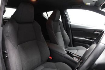 TOYOTA C-HR 1.8 VVT-h Dynamic SUV 5dr Petrol Hybrid CVT Euro 6 (s/s) (122 ps