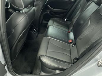 AUDI A3 2.0 TDI S line Sportback 5dr Diesel Manual Euro 6 (s/s) (150 ps)