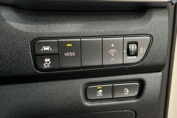 KIA NIRO 39kWh 2 SUV 5dr Electric Auto (134 bhp) Reverse Camera, Rear Par