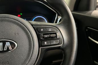 KIA NIRO 39kWh 2 SUV 5dr Electric Auto (134 bhp) Reverse Camera, Rear Par