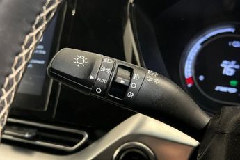 KIA NIRO 39kWh 2 SUV 5dr Electric Auto (134 bhp) Reverse Camera, Rear Par