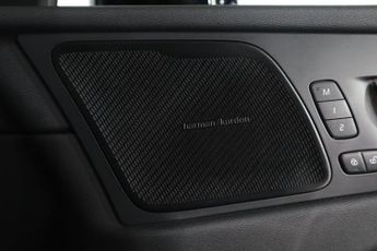 VOLVO XC60 2.0 B5 MHEV R-Design Pro Auto AWD Euro 6 (s/s) 5dr