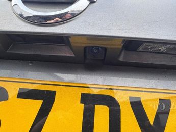 NISSAN QASHQAI 1.6 dCi Tekna+ SUV 5dr Diesel XTRON Euro 6 (s/s) (130 ps)