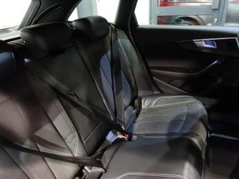 AUDI A4 AVANT 2.0 TDI S line Estate 5dr Diesel S Tronic quattro Euro 6 (s/s) (