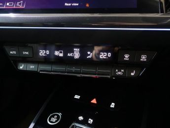 AUDI Q4 E-TRON 35 Edition 1 SUV 5dr Electric Auto 55kWh (170 ps)