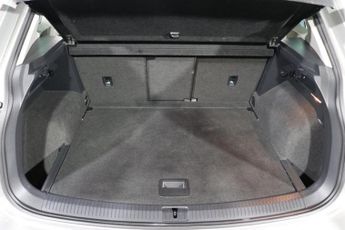 VOLKSWAGEN TIGUAN 1.4 TSI SE Navigation SUV 5dr Petrol DSG 4Motion Euro 6 (s/s) (1