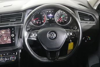VOLKSWAGEN TIGUAN 1.4 TSI SE Navigation SUV 5dr Petrol DSG 4Motion Euro 6 (s/s) (1